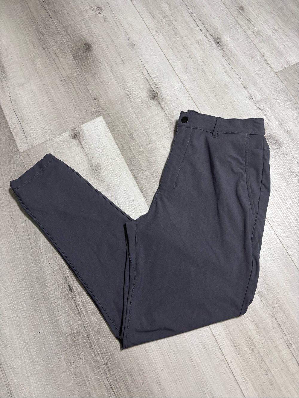 CUTS Men’s Athletic Pants Gray Tapered Tech Joggers Size Large